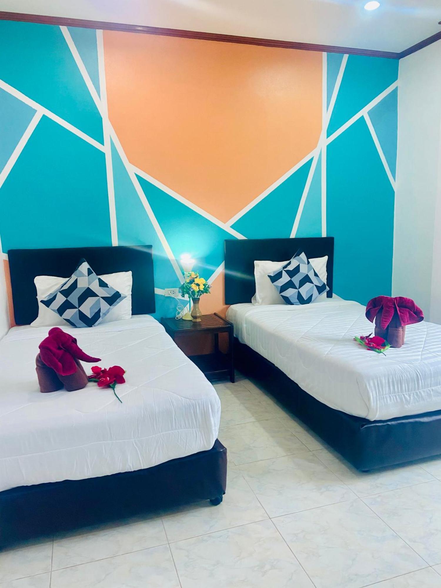 Lanta Grand House Hotel Koh Lanta Exterior photo